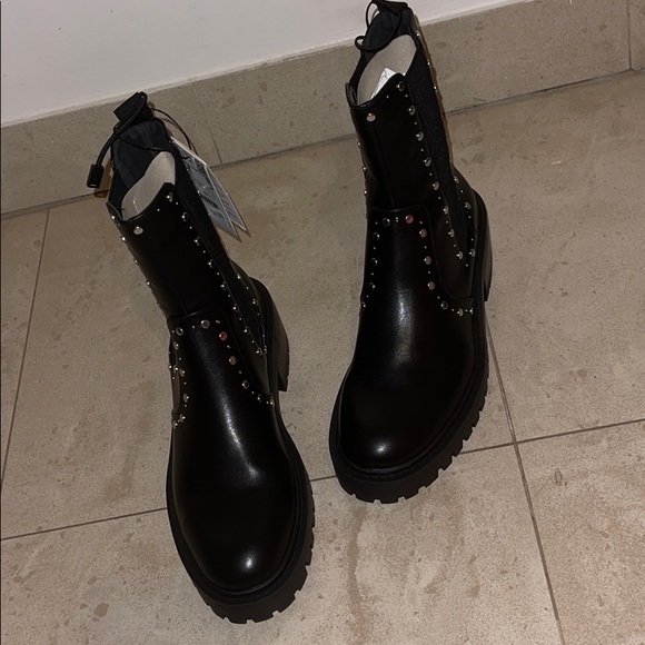 Zara trended low heel studed ankle boots - Picture 6 of 8